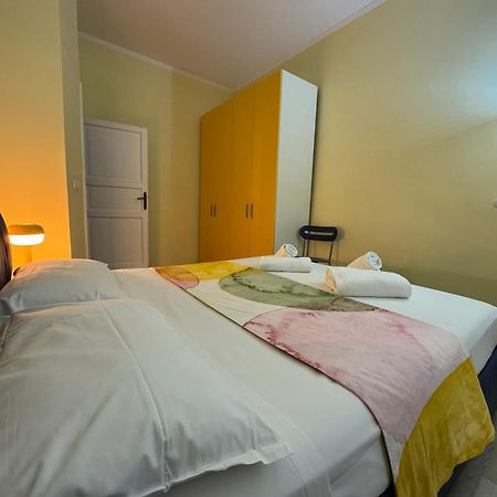 Dora Apartment Rome Bagian luar foto