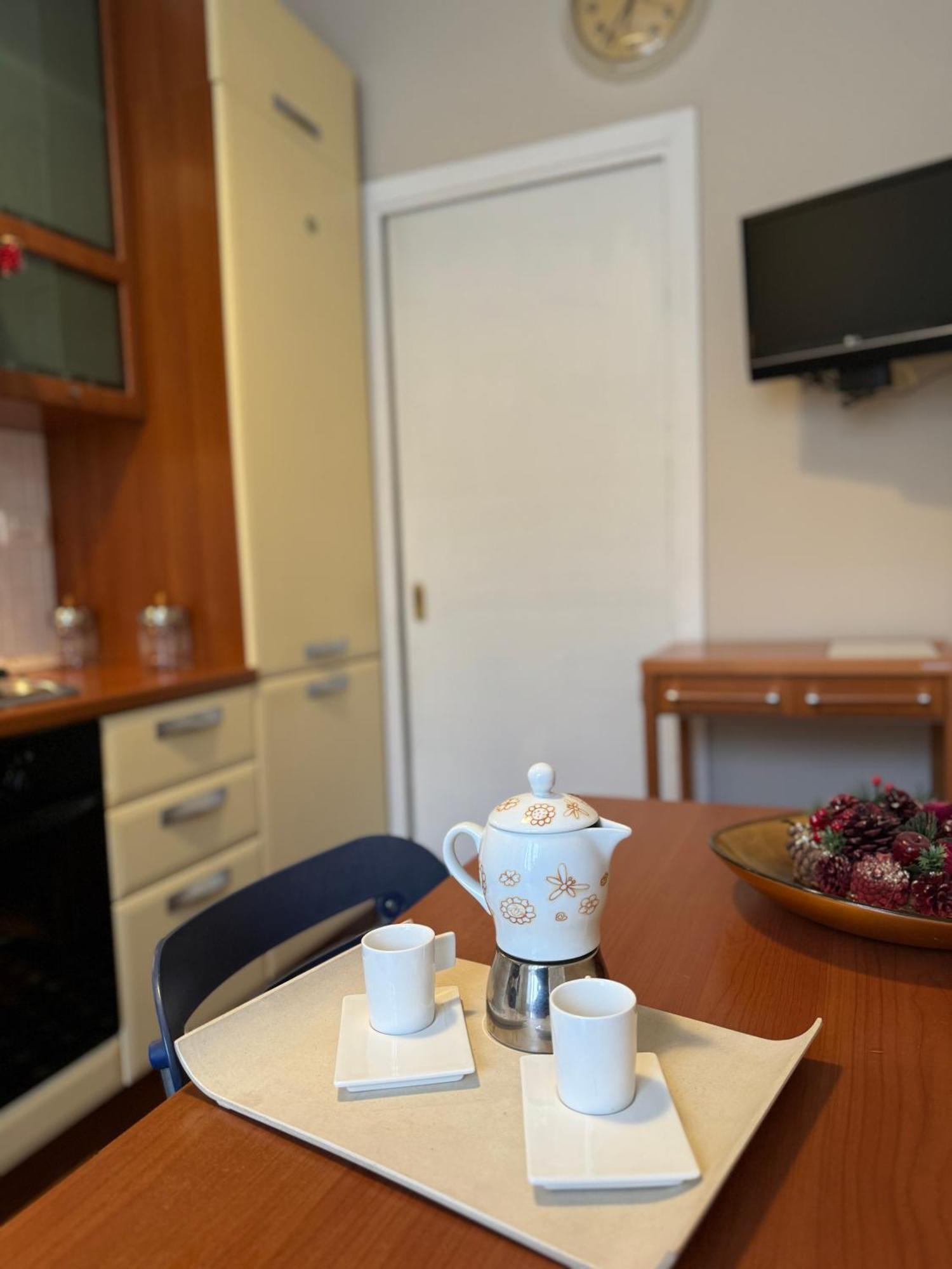 Dora Apartment Rome Bagian luar foto
